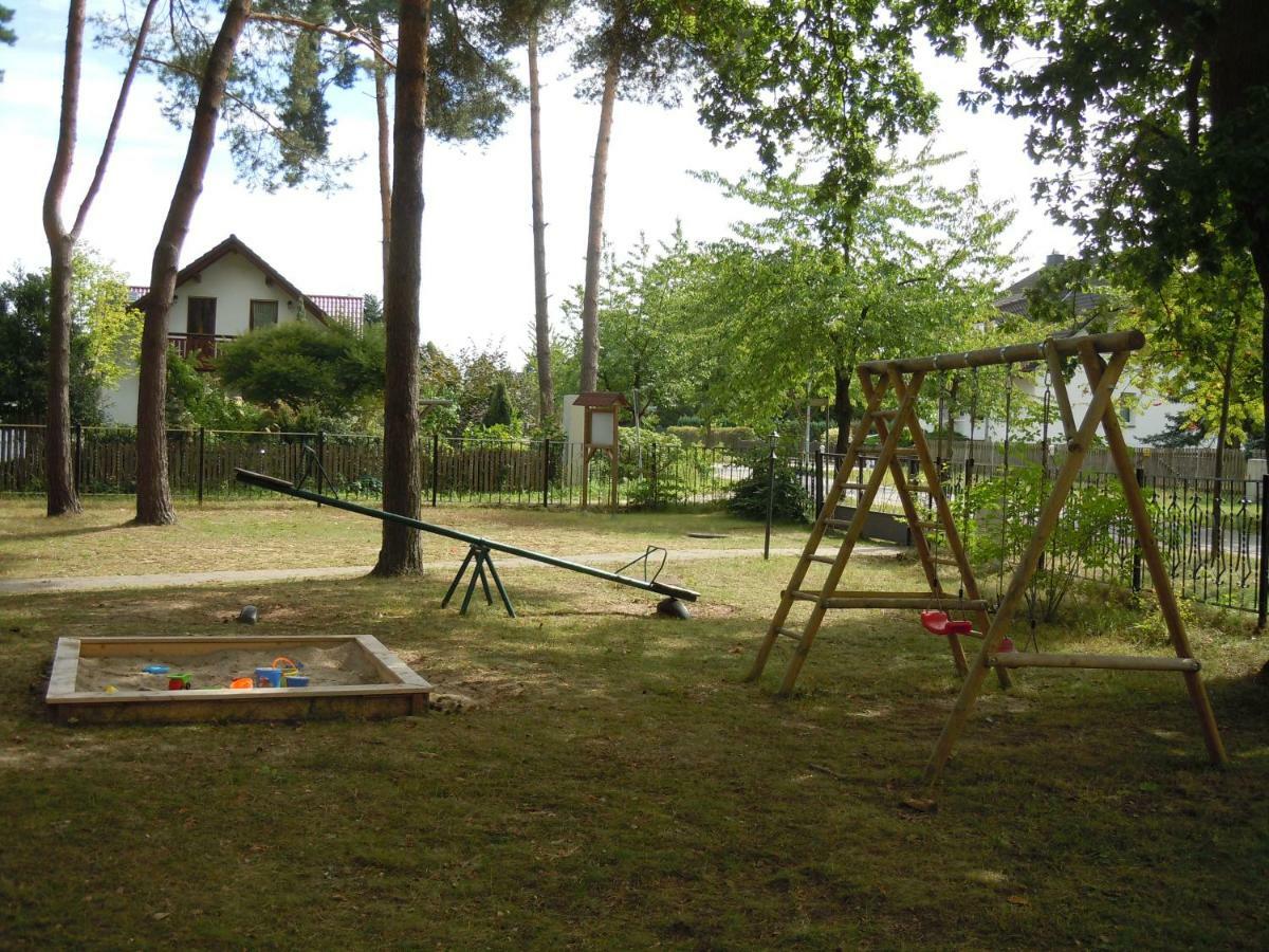 Ferienanlage "Am Sidowsee" Himmelpfort Exterior photo